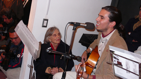 010 Hector Garcia EZGAL